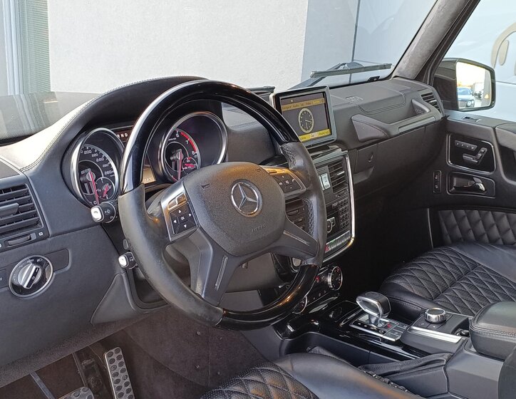 Mercedes-Benz Třídy G SUV / Terénní 5,5 l 400 kw