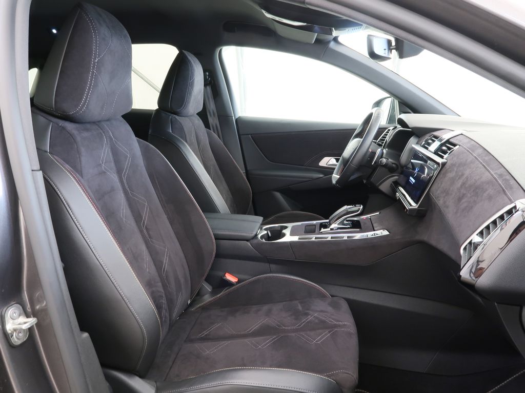 DS Automobiles DS7 Crossback