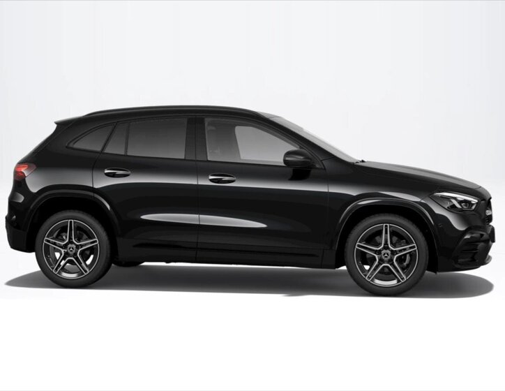 Mercedes-Benz GLA SUV / Terénní 1,3 l 120 kw
