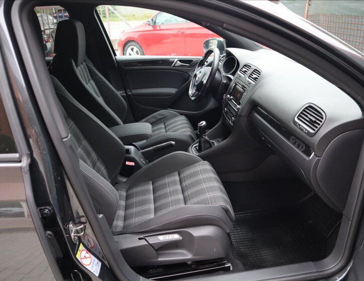 Volkswagen Golf Hatchback 2,0 l 125 kw