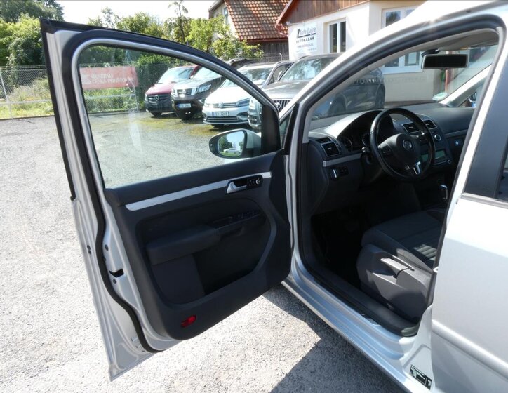 Volkswagen Touran MPV 1,4 l 103 kw