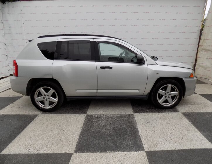 Jeep Compass 6
