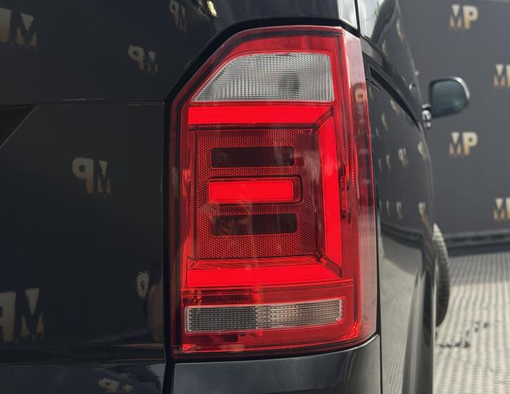 Volkswagen Multivan 41