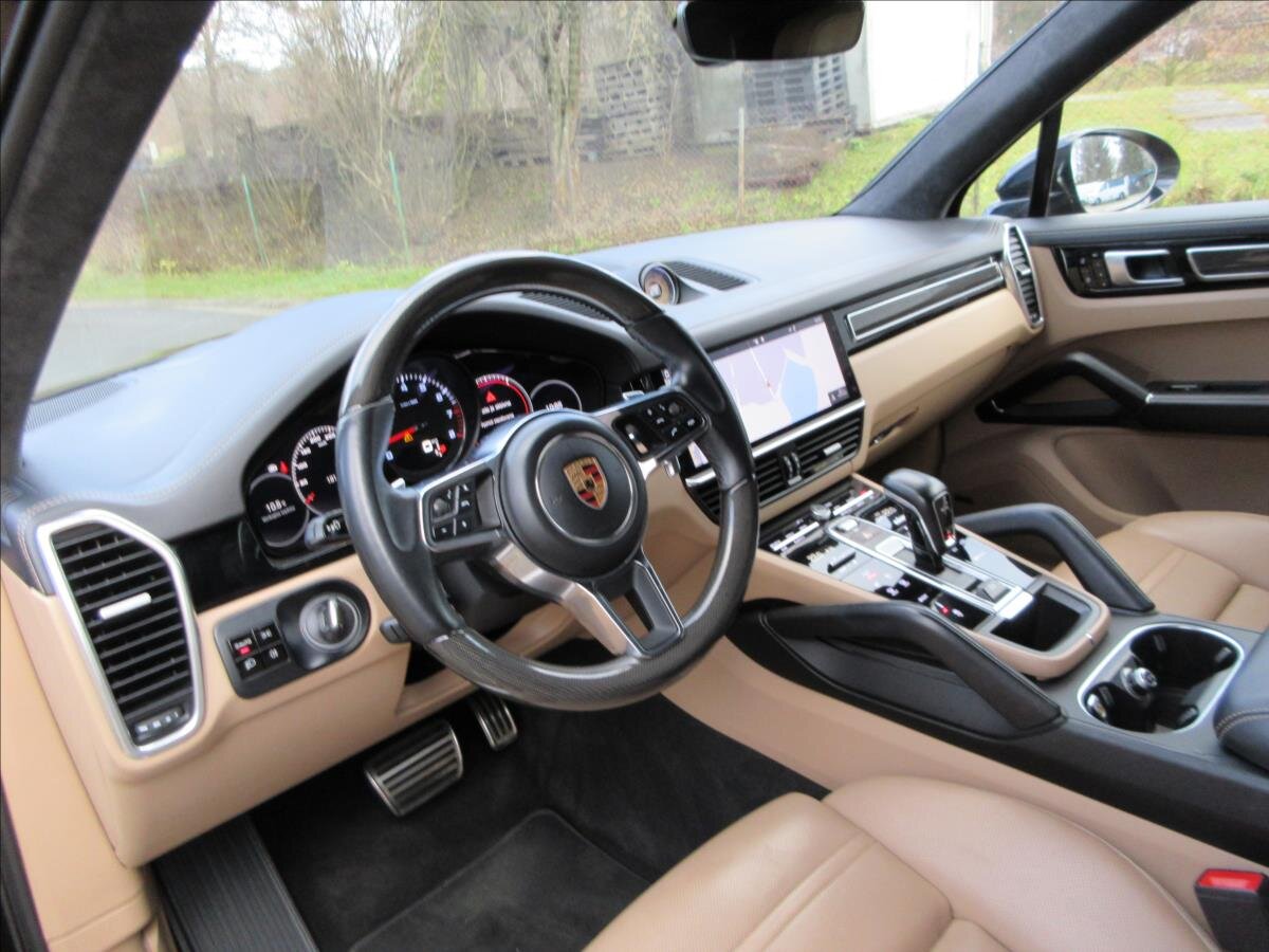 Porsche Cayenne Kombi 2,9 l 324 kw