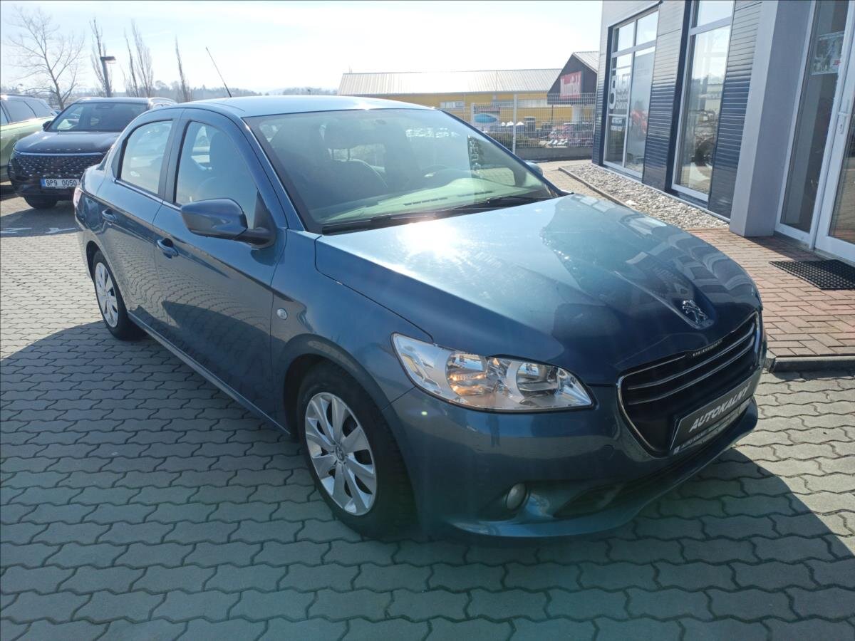 Peugeot 301 Sedan 1,6 l 68 kw