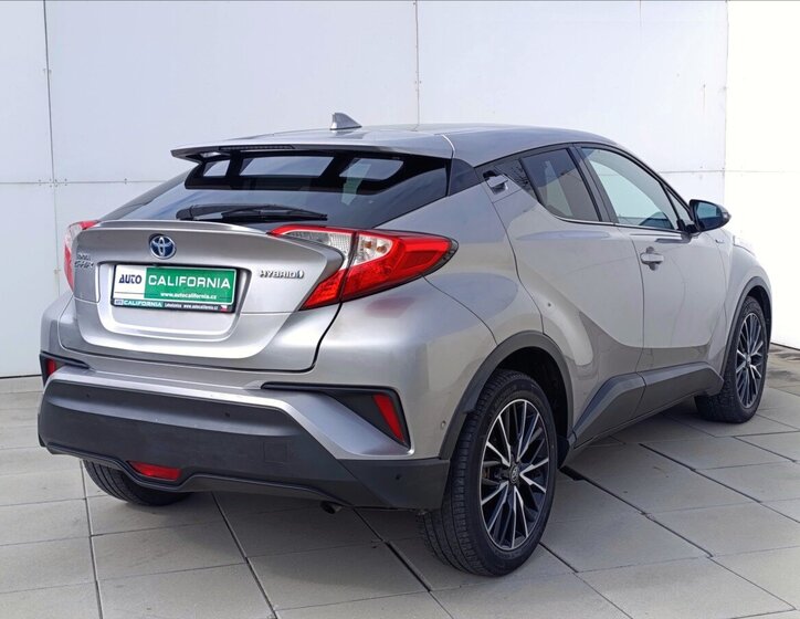 Toyota C-HR Hatchback 1,8 l 72 kw
