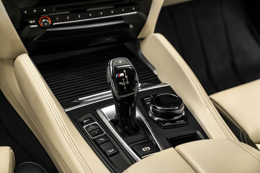 BMW X6 SUV / Terénní 3,0 l 280 kw