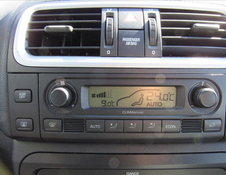 Škoda Roomster Kombi 1,2 l 51 kw