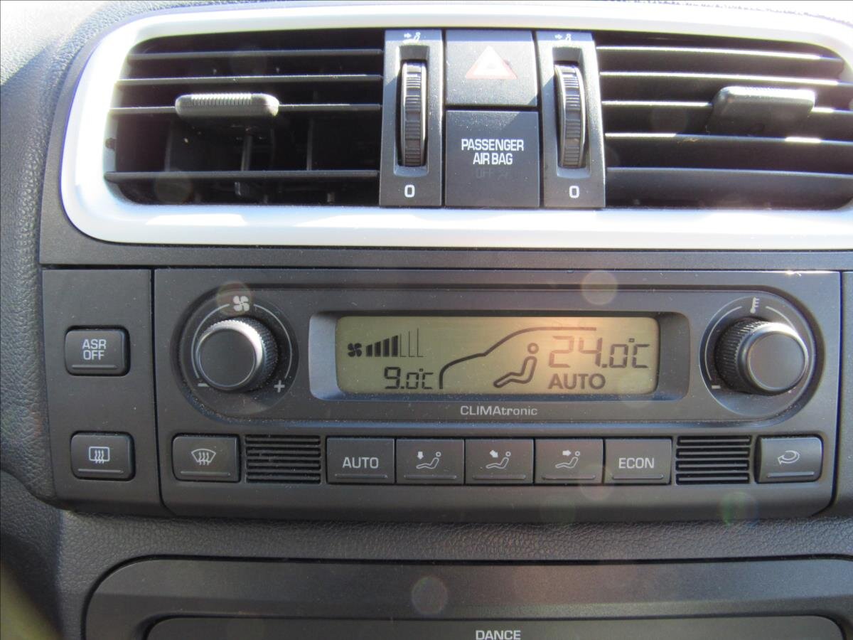 Škoda Roomster Kombi 1,2 l 51 kw