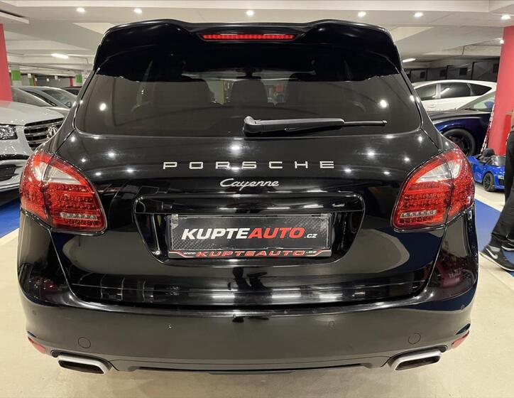 Porsche Cayenne 6