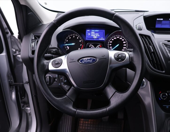 Ford Kuga SUV / Terénní 1,5 l 110 kw