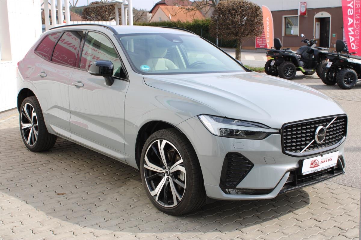 Volvo XC60 SUV / Terénní 2,0 l 145 kw