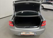 Škoda Superb Liftback 2,0 l 103 kw