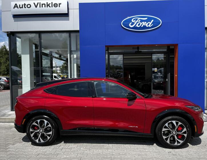 Ford Mustang Mach-E 3