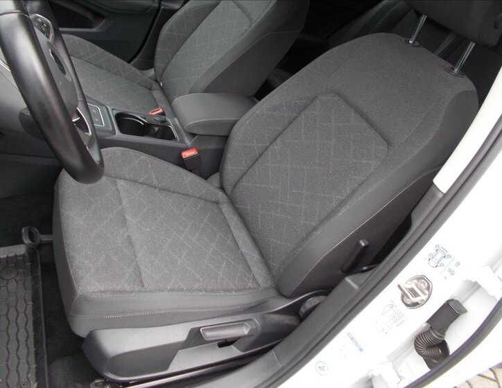 Volkswagen Golf Kombi 1,5 l 96 kw