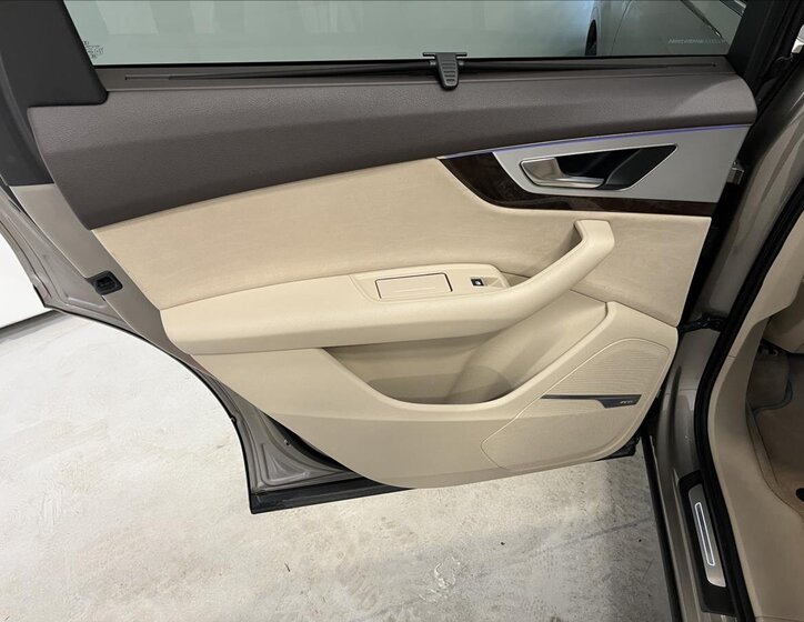 Audi Q7 SUV 3,0 l 200 kw