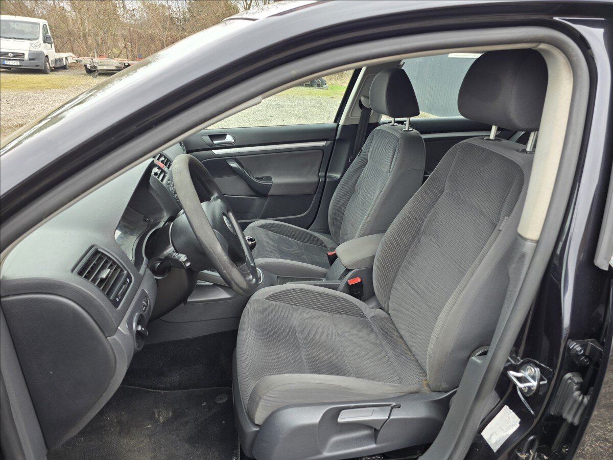 Volkswagen Golf Kombi 2,0 l 103 kw