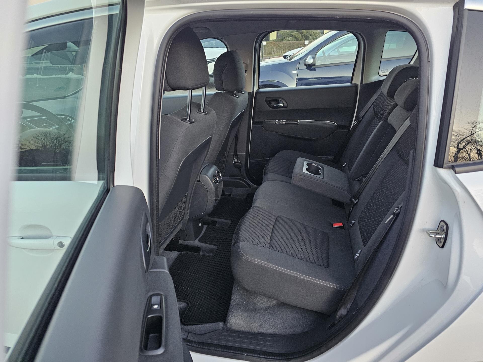 Peugeot 3008 SUV 1,2 l 96 kw