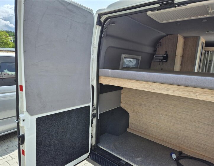 Peugeot Ostatní Ostatní 2,0 l 120 kw