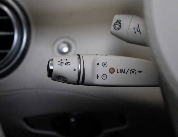 Mercedes-Benz Třídy S 32