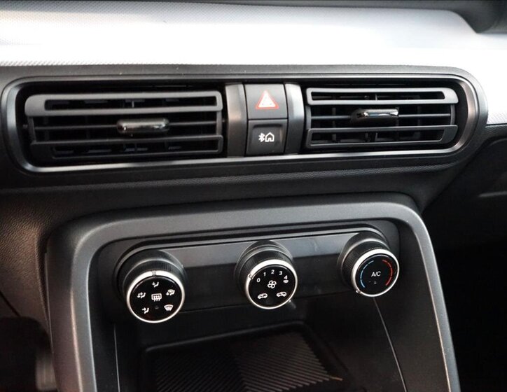 Citroën C3 Aircross SUV 1,2 l 74 kw