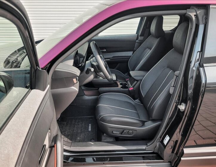 Mazda MX-30 Hatchback 829,0 125 kw