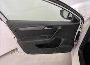 Volkswagen Passat 25