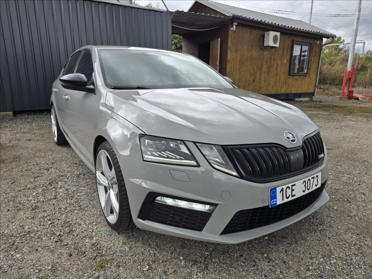 Škoda Octavia Sedan / Limuzína 2,0 l 135 kw