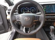 Toyota Camry Sedan / Limuzína 2,5 l 137 kw