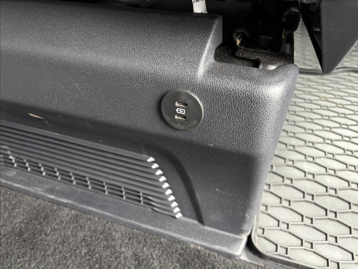 Ford Tourneo Custom Kombi 2,0 l 125 kw