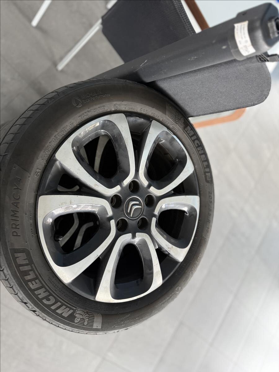 Citroën Berlingo MPV 1,2 l 96 kw