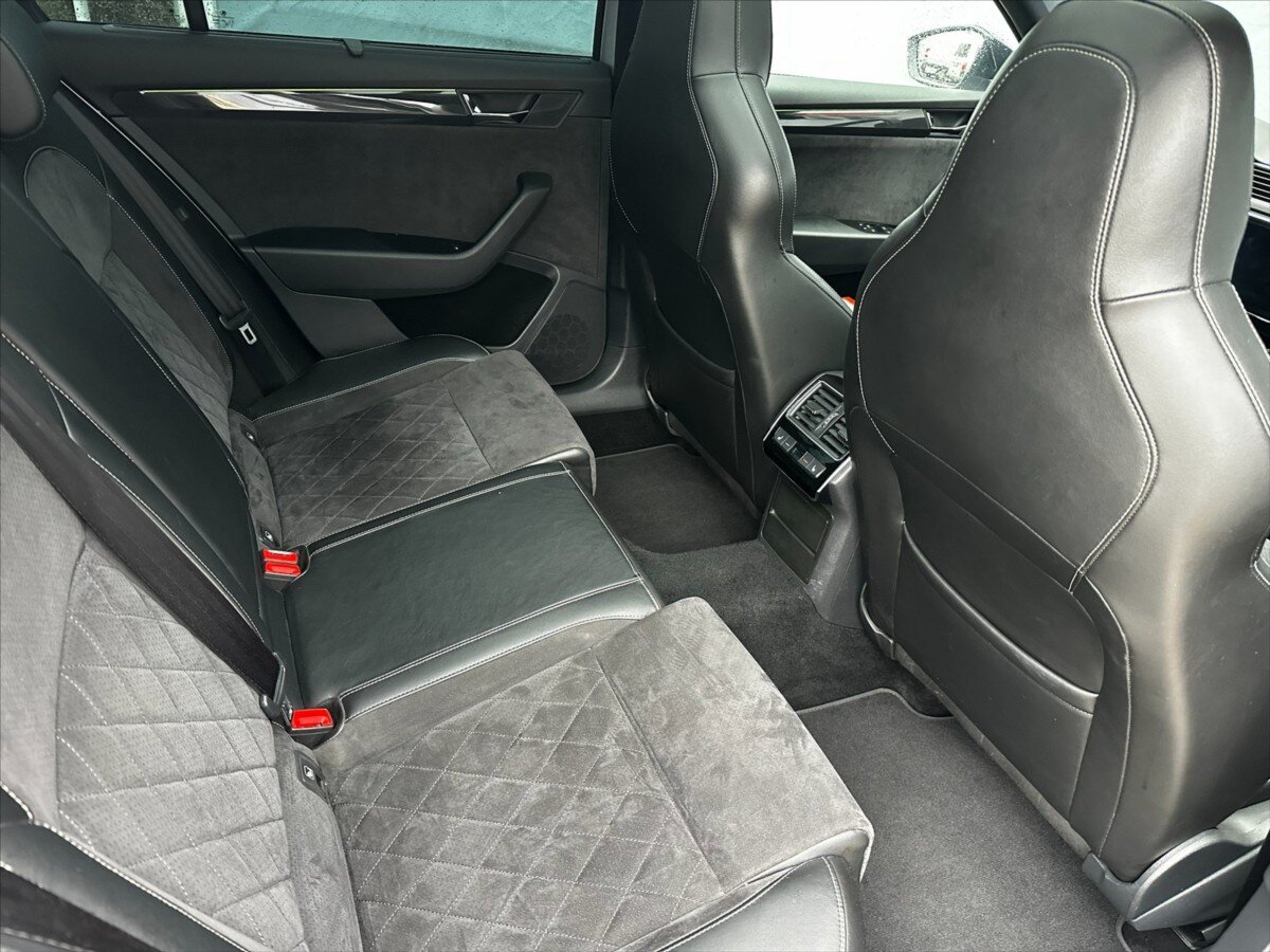 Škoda Superb Kombi 2,0 l 206 kw
