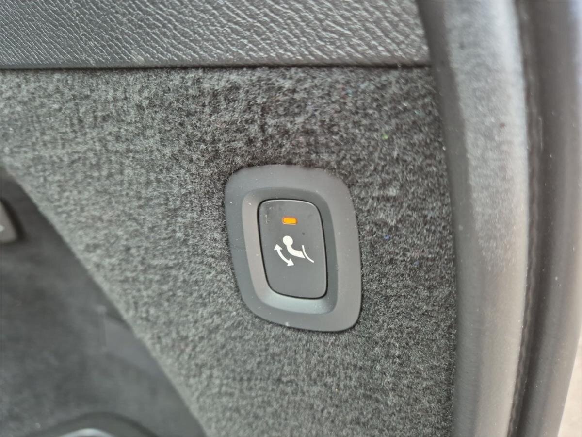 Volvo XC90 SUV 2,0 l 173 kw