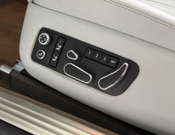 Bentley Continental GTC Kabriolet 4,0 l 373 kw