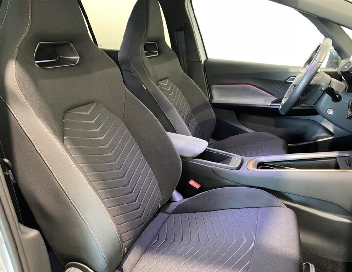 Cupra Born Hatchback 0,0 70 kw