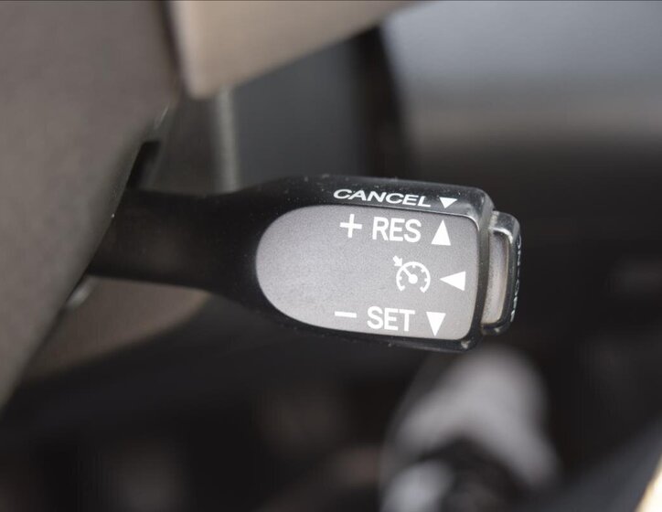 Toyota RAV4 SUV / Terénní 2,2 l 100 kw