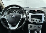 Lancia Delta Hatchback 1,6 l 88 kw