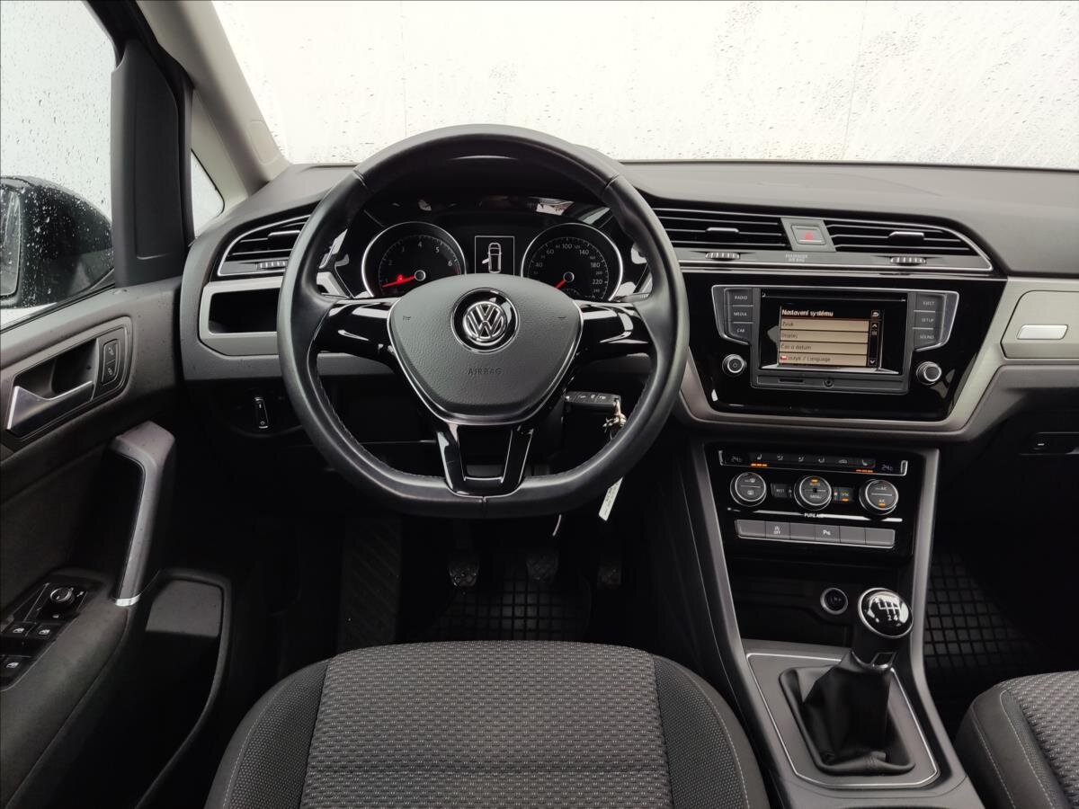 Volkswagen Touran MPV 1,2 l 81 kw