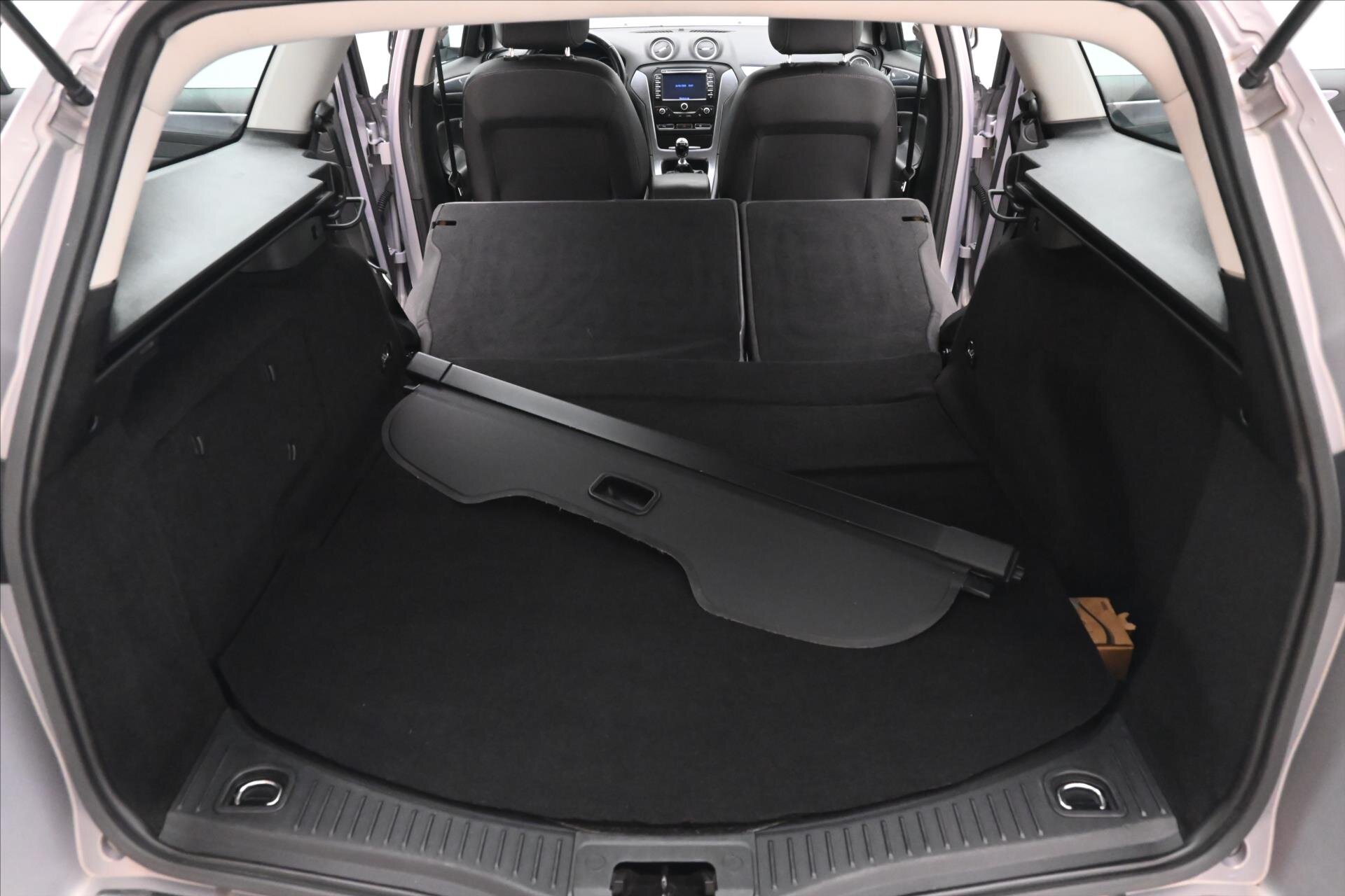 Ford Mondeo Kombi 2,0 l 120 kw