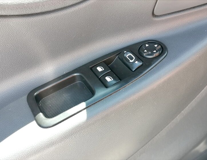 Fiat Scudo Ostatní 2,0 l 94 kw