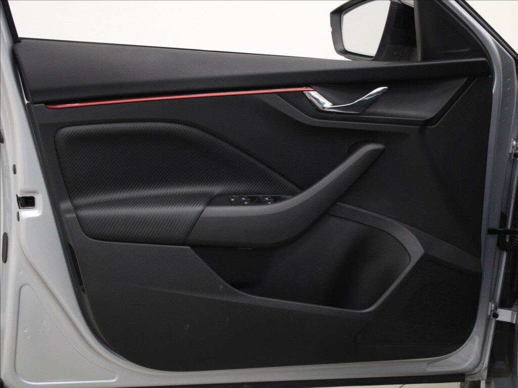 Škoda Kamiq SUV / Terénní 1,5 l 110 kw