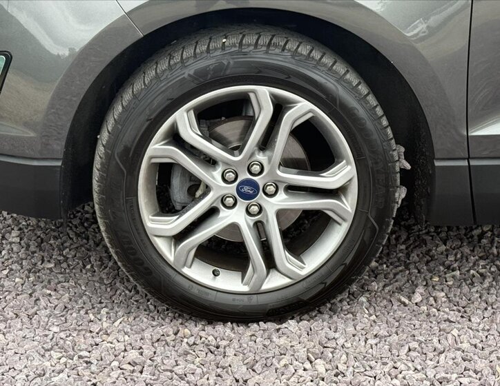 Ford Edge SUV / Terénní 2,0 l 154 kw