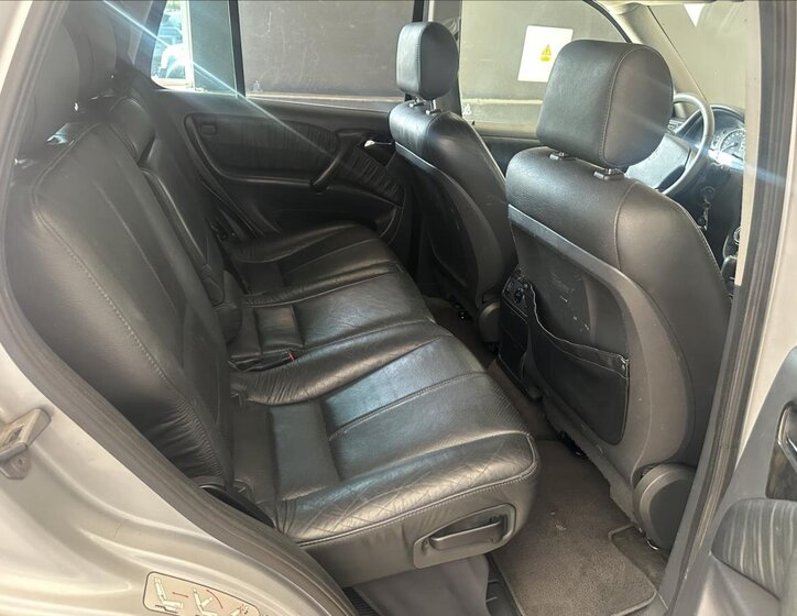 Mercedes-Benz Třídy M SUV / Terénní 2,7 l 120 kw