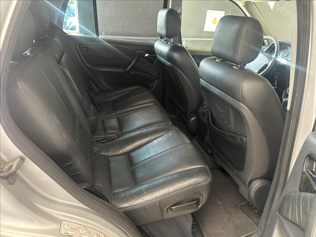 Mercedes-Benz Třídy M SUV / Terénní 2,7 l 120 kw