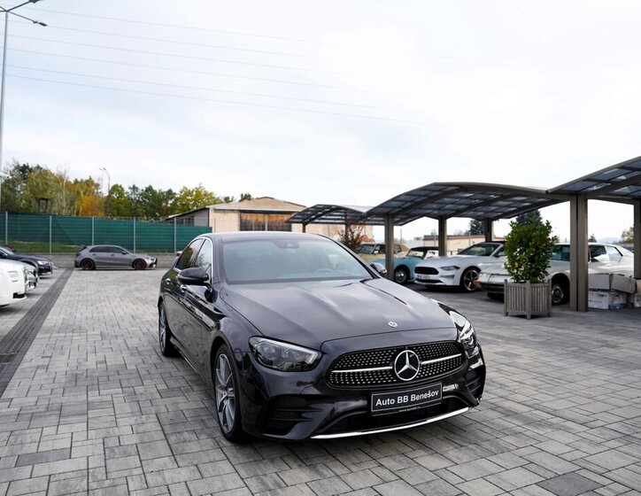Mercedes-Benz Třídy E Sedan 2,0 l 145 kw