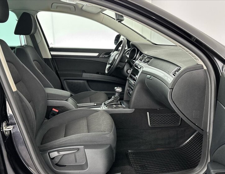 Škoda Superb Kombi 2,0 l 103 kw