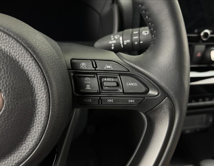 Toyota Yaris Cross SUV 1,5 l 96 kw