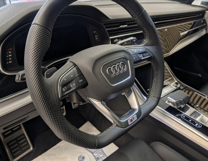 Audi Q7 Kombi 3,0 l 210 kw