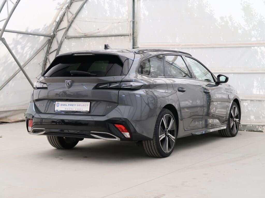 Peugeot 308 Kombi 1,2 l 96 kw