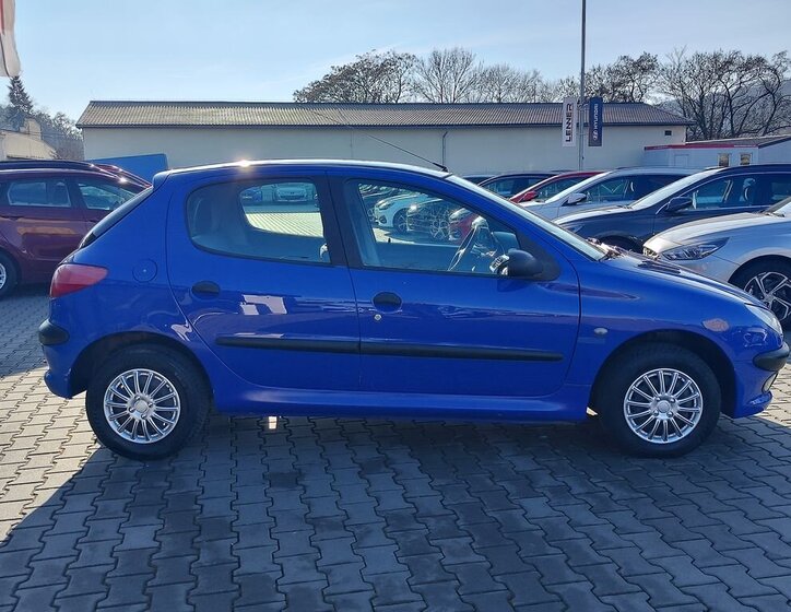 Peugeot 206 Hatchback 1,1 l 44 kw